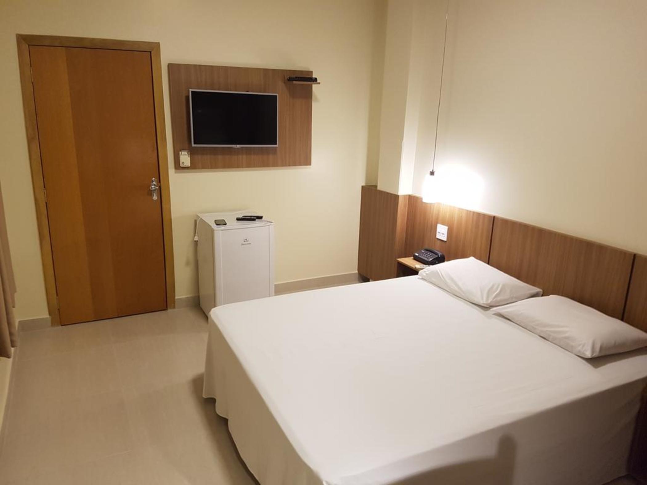 Oft Place Hotel جويانيا المظهر الخارجي الصورة