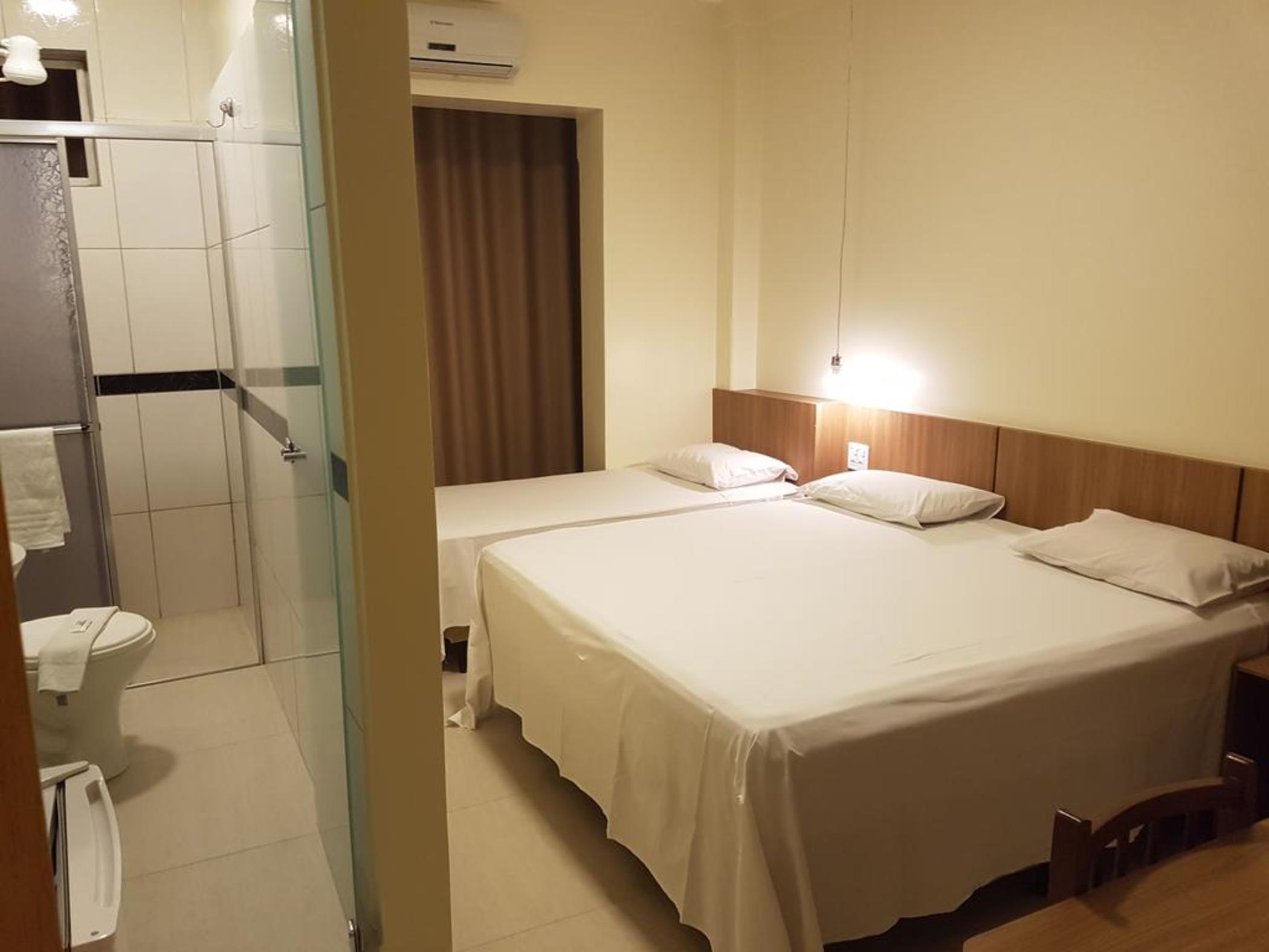 Oft Place Hotel جويانيا المظهر الخارجي الصورة