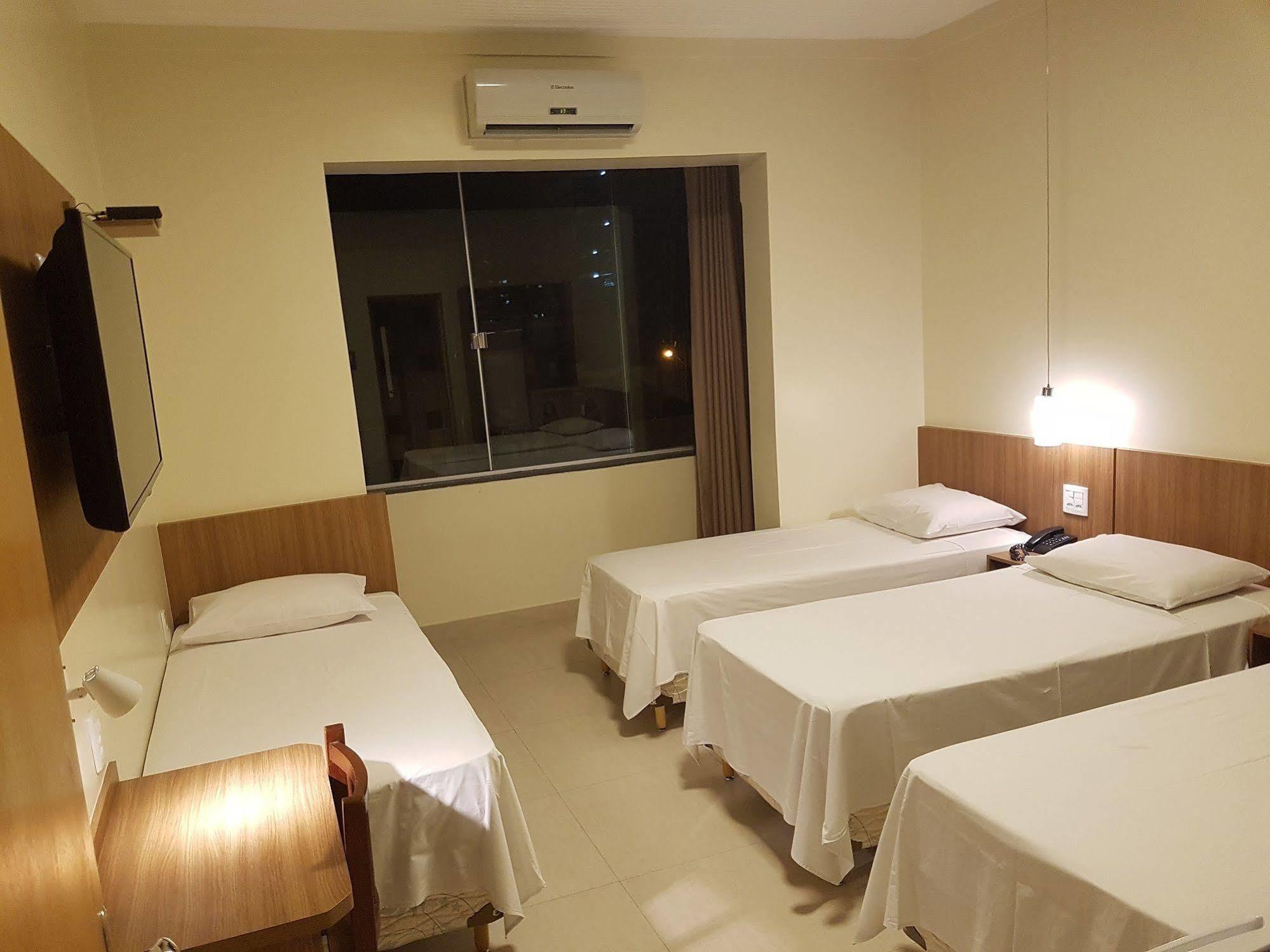 Oft Place Hotel جويانيا المظهر الخارجي الصورة