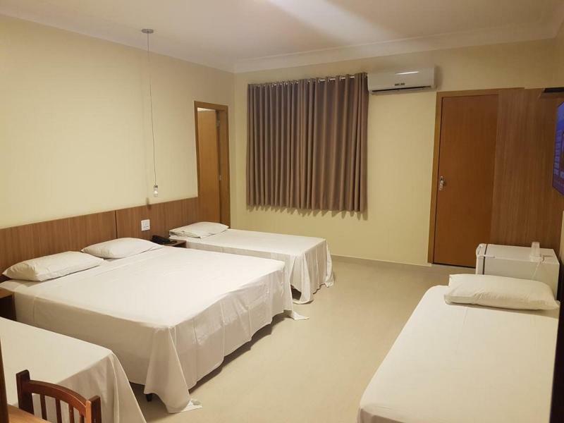 Oft Place Hotel جويانيا المظهر الخارجي الصورة